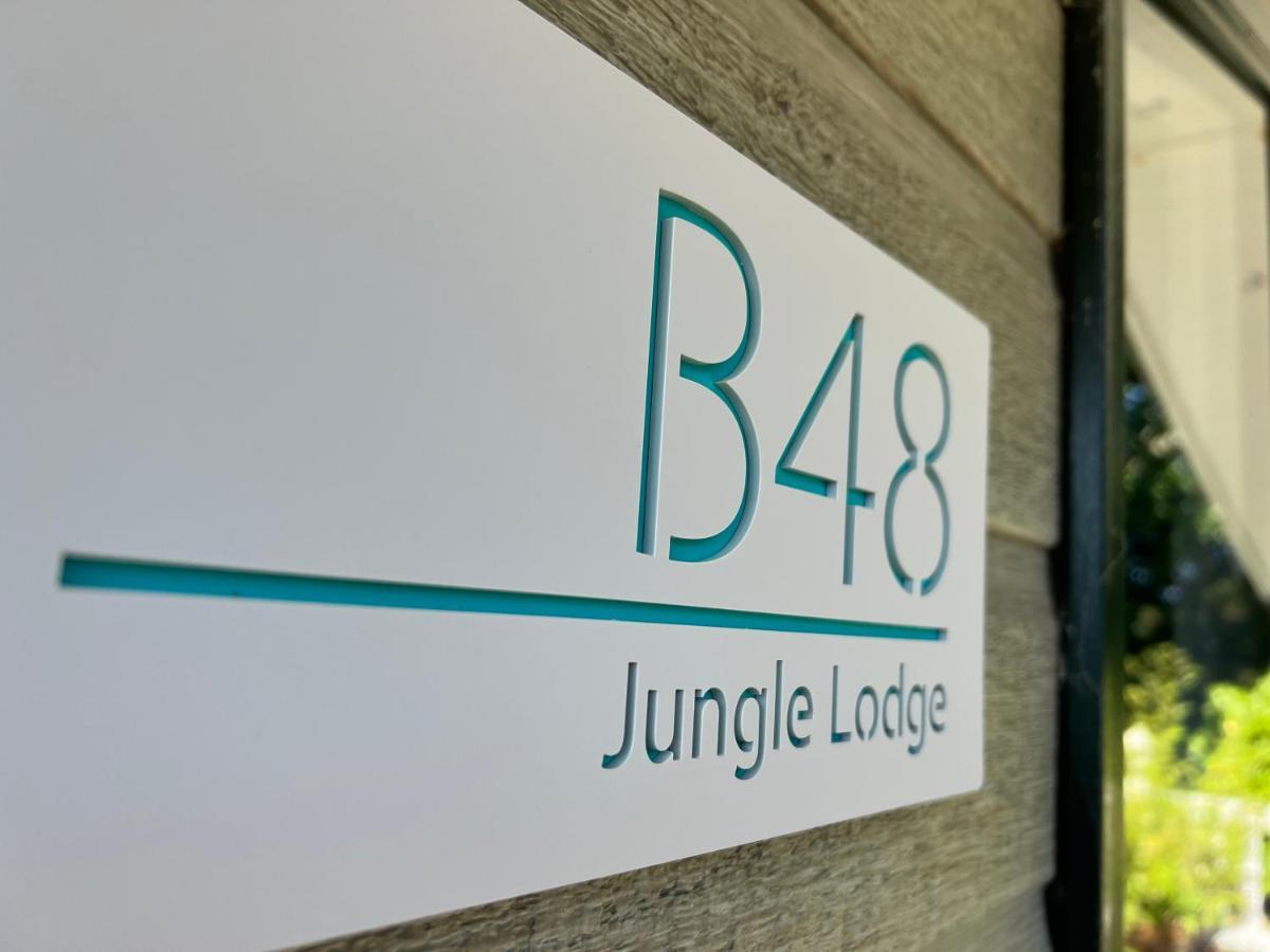 Jungle Lodge Lymington Exterior foto